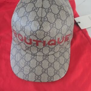 Boutique Gray Patterned Cap